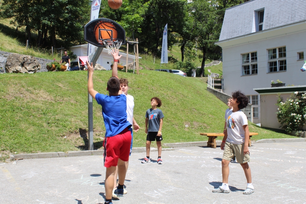 Village Camps International Summer Camp Leysin, Switzerland 2025-08-09 https://www.villagecamps.com/journals_admin/images/2610-7533-IMG_0162.jpg