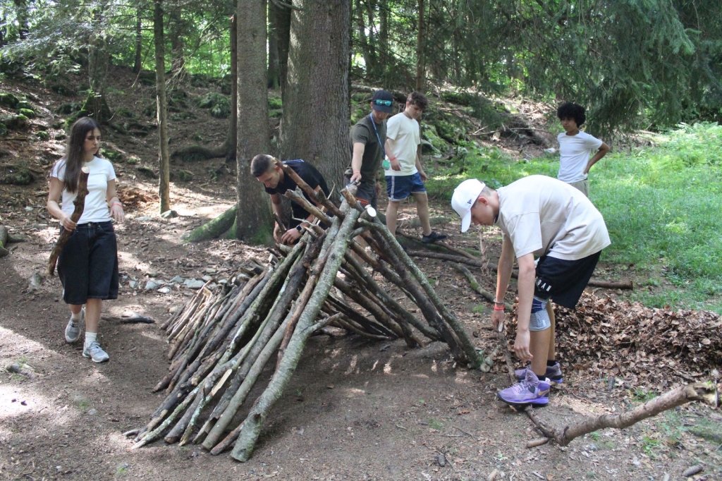 Village Camps International Summer Camp Leysin, Switzerland 2025-08-09 https://www.villagecamps.com/journals_admin/images/2612-4510-VC11.jpg