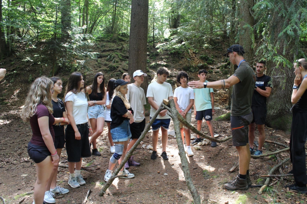 Village Camps International Summer Camp Leysin, Switzerland 2025-08-09 https://www.villagecamps.com/journals_admin/images/2612-4514-VC4.jpg