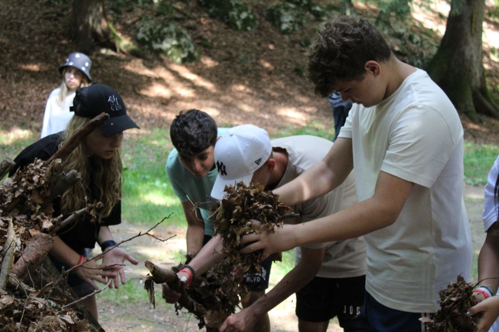 Village Camps International Summer Camp Leysin, Switzerland 2025-08-09 https://www.villagecamps.com/journals_admin/images/2612-4514-VC5.jpg
