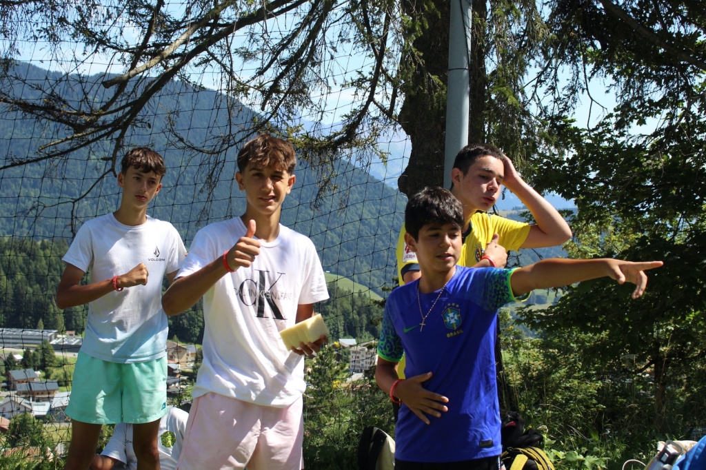 Village Camps International Summer Camp Leysin, Switzerland 2025-08-09 https://www.villagecamps.com/journals_admin/images/2614-7730-IMG_1947.jpg