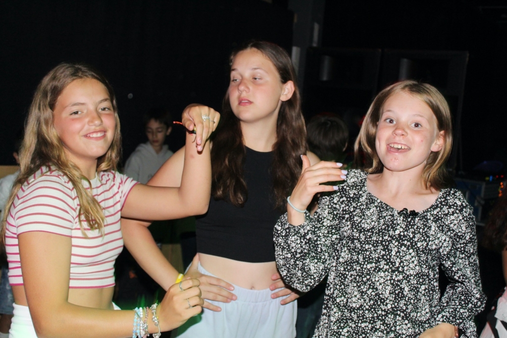 Village Camps International Summer Camp Leysin, Switzerland 2025-08-09 https://www.villagecamps.com/journals_admin/images/2617-0584-IMG_2726.jpg