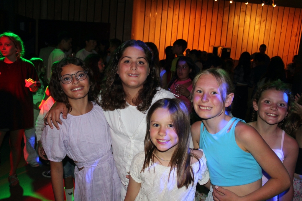 Village Camps International Summer Camp Leysin, Switzerland 2025-08-09 https://www.villagecamps.com/journals_admin/images/2617-0584-IMG_2739.jpg