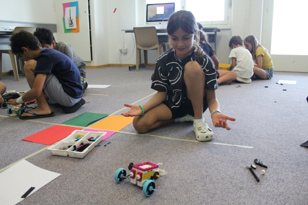 Village Camps International Summer Camp Leysin, Switzerland 2025-08-09 https://www.villagecamps.com/journals_admin/images/2618-4066-IMG_3109.jpg