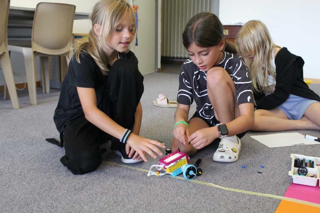 Village Camps International Summer Camp Leysin, Switzerland 2025-08-09 https://www.villagecamps.com/journals_admin/images/2618-4067-IMG_3105.jpg