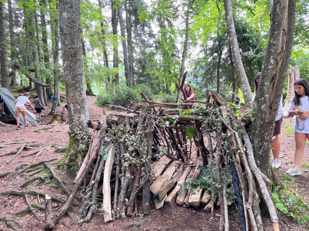 Village Camps International Summer Camp Leysin, Switzerland 2025-08-09 https://www.villagecamps.com/journals_admin/images/2621-0697-VC7.jpg