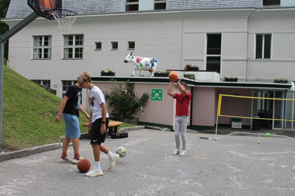 Village Camps International Summer Camp Leysin, Switzerland 2025-08-09 https://www.villagecamps.com/journals_admin/images/2624-7543-IMG_6971.jpg