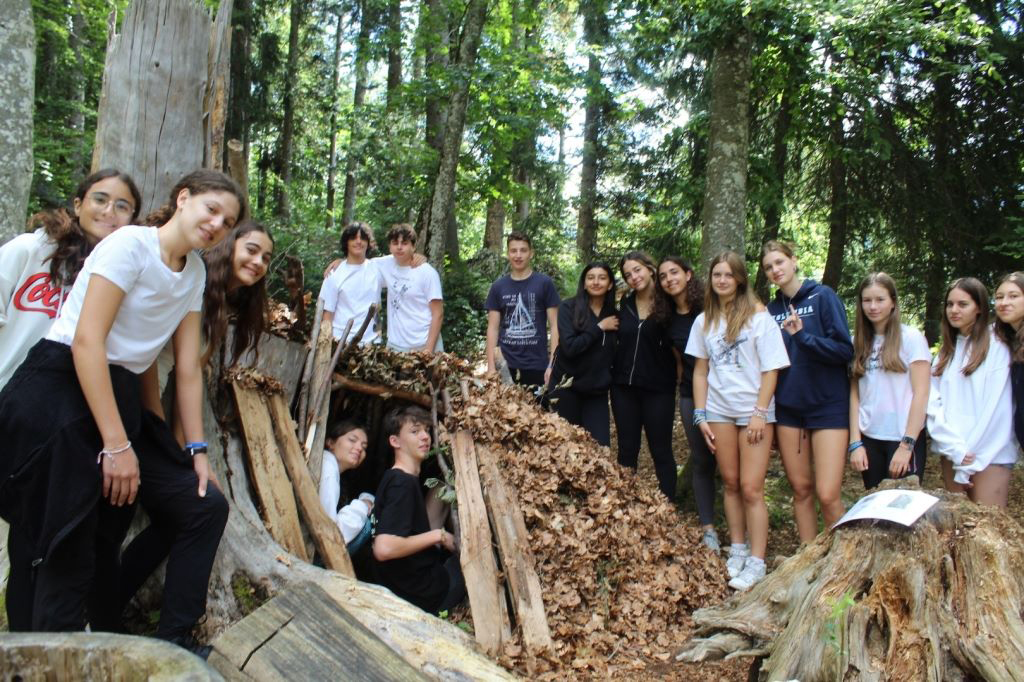 Village Camps International Summer Camp Leysin, Switzerland 2026-08-15 https://www.villagecamps.com/journals_admin/images/2627-3460-01.jpg