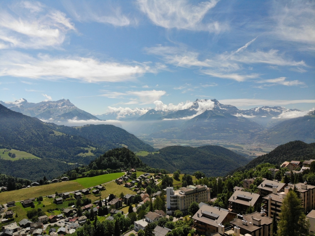 Village Camps International Summer Camp Leysin, Switzerland 2025-08-09 https://www.villagecamps.com/journals_admin/images/2688-9853-DJI_0629.jpg