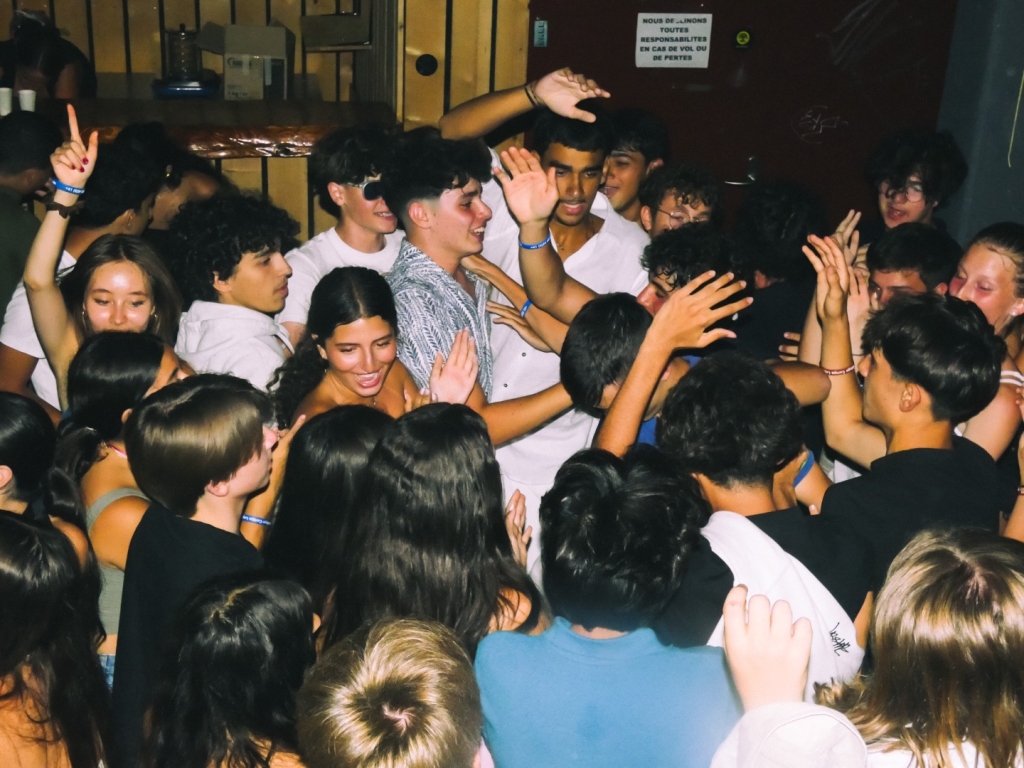 Village Camps International Summer Camp Leysin, Switzerland 2025-08-09 https://www.villagecamps.com/journals_admin/images/2743-1087-Untitled-2920.jpg