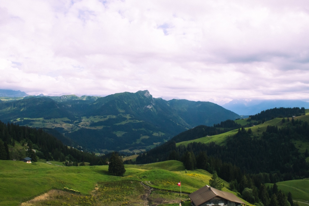 Village Camps International Summer Camp Leysin, Switzerland 2025-08-09 https://www.villagecamps.com/journals_admin/images/2745-7198-Untitled-3305.jpg