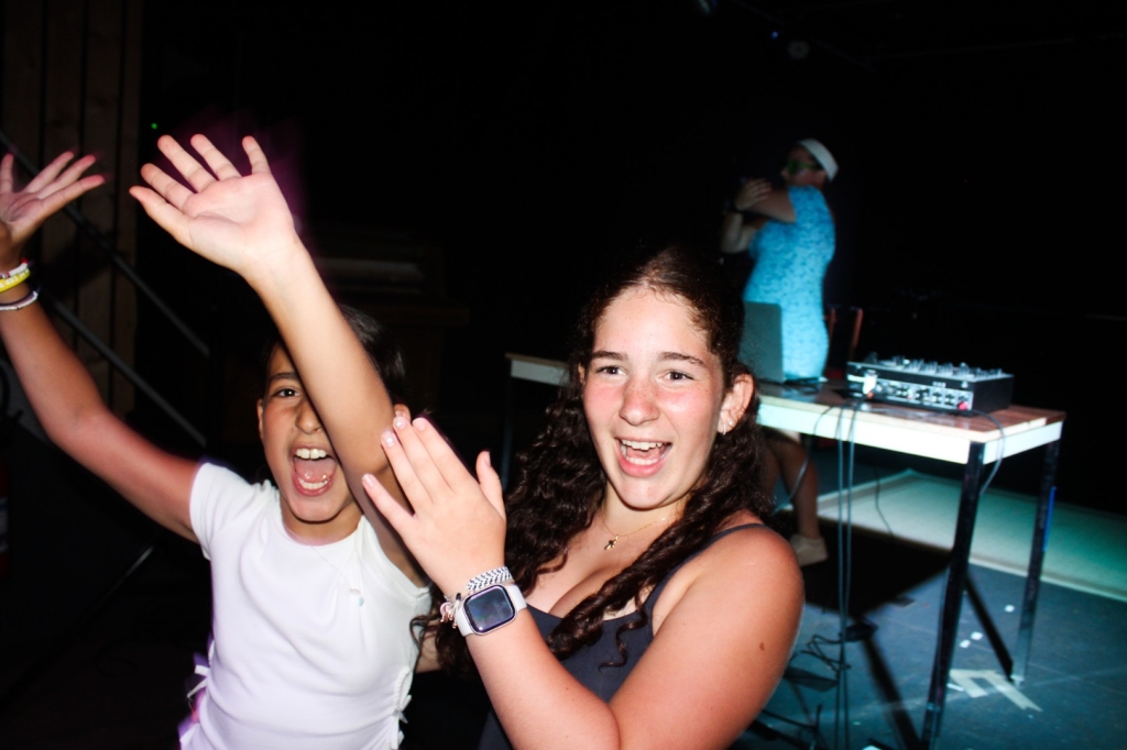 Village Camps International Summer Camp Leysin, Switzerland 2025-08-09 https://www.villagecamps.com/journals_admin/images/2855-0042-IMG_7513.jpg