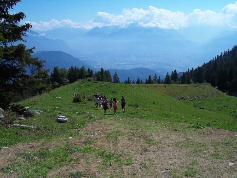 Village Camps International Summer Camp Leysin, Switzerland 2025-08-09 https://www.villagecamps.com/journals_admin/images/405-34-100_0928.jpg