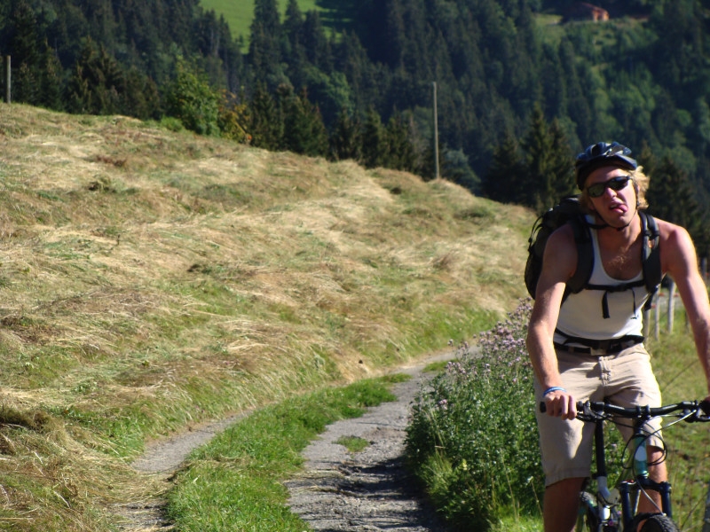 Village Camps International Summer Camp Leysin, Switzerland 2025-08-09 https://www.villagecamps.com/journals_admin/images/410-8-DSC03311.jpg