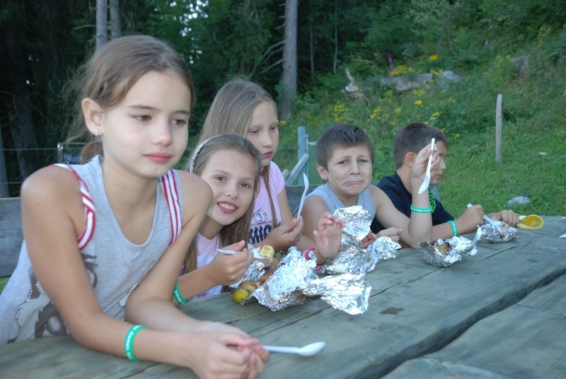 Village Camps International Summer Camp Leysin, Switzerland 2025-08-09 https://www.villagecamps.com/journals_admin/images/588-14-DSC_6613.jpg
