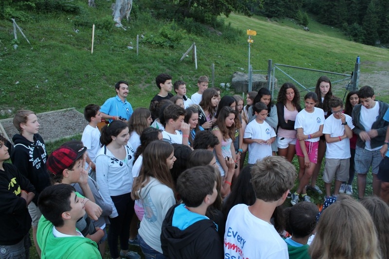 Village Camps International Summer Camp Leysin, Switzerland 2025-08-09 https://www.villagecamps.com/journals_admin/images/681-14-campfire.jpg