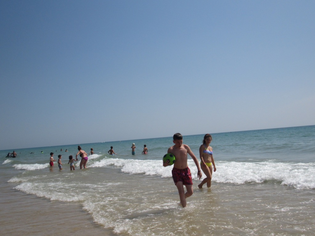 Village Camps International Summer Camp Chiclana, Spain 2017-07-28 https://www.villagecamps.com/journals_admin/images/1467-4271-IMG_0674.jpg