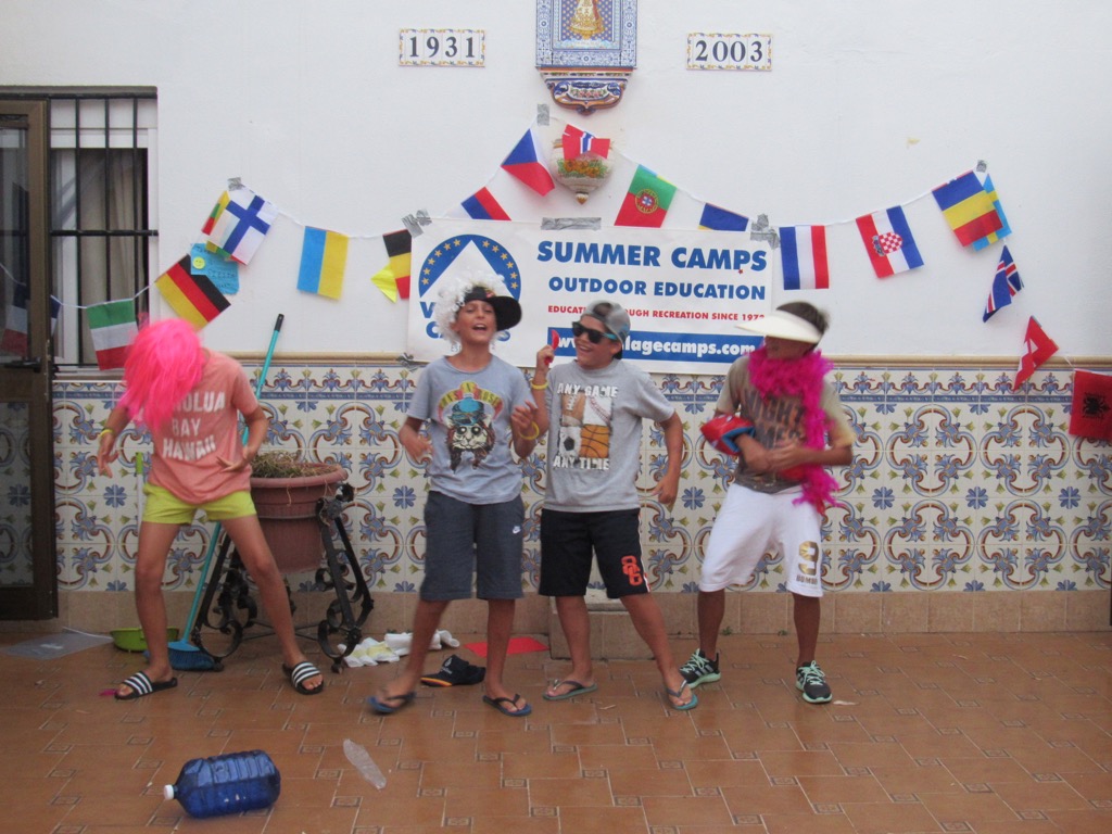 Village Camps International Summer Camp Chiclana, Spain 2017-07-28 https://www.villagecamps.com/journals_admin/images/1518-2651-IMG_3821.jpg