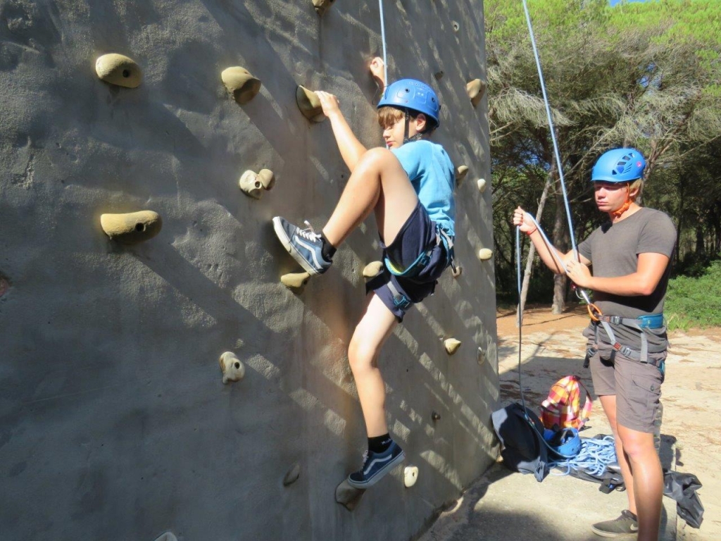 Village Camps International Summer Camp Chiclana, Spain 2017-07-28 https://www.villagecamps.com/journals_admin/images/1840-2360-IMG_7741.jpg