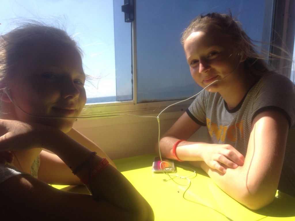 Village Camps International Summer Camp Chiclana, Spain 2017-07-28 https://www.villagecamps.com/journals_admin/images/1842-2020-File1.jpg