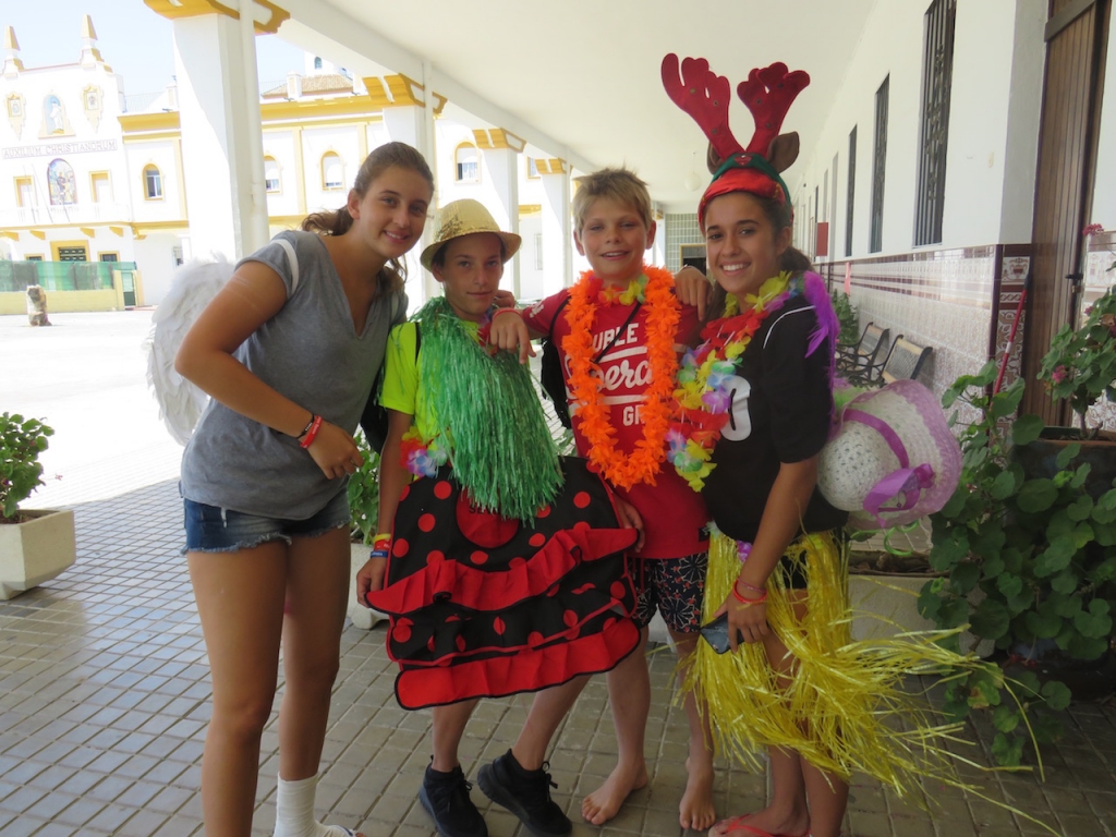 Village Camps International Summer Camp Chiclana, Spain 2017-07-28 https://www.villagecamps.com/journals_admin/images/1843-0230-File24.jpg