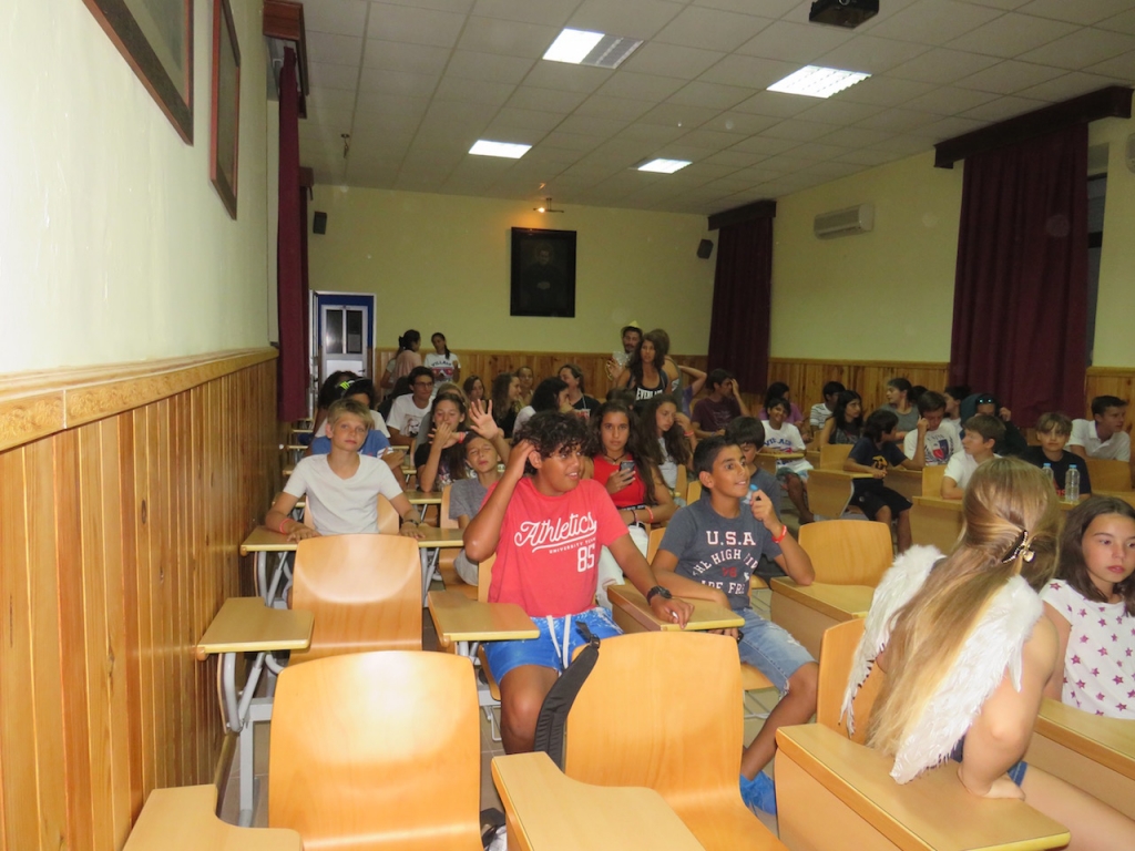 Village Camps International Summer Camp Chiclana, Spain 2017-07-28 https://www.villagecamps.com/journals_admin/images/1843-0326-File25.jpg