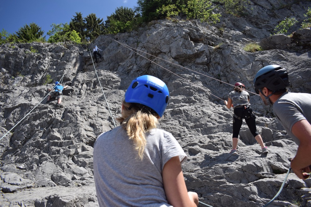Village Camps International Summer Camp YPO-JLU 2019-07-20 https://www.villagecamps.com/journals_admin/images/2119-0978-DSC_0454.jpg