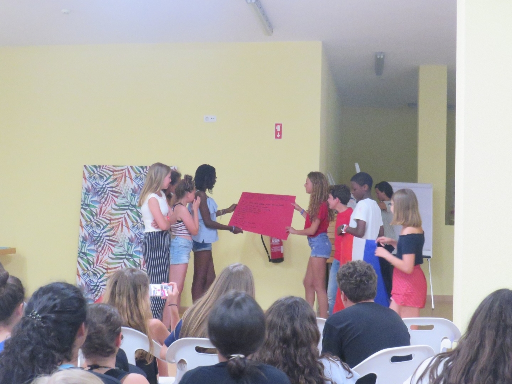 Village Camps International Summer Camp Santa Cruz, Portugal 2026-07-31 https://www.villagecamps.com/journals_admin/images/2012-1820-IMG_2988.jpg