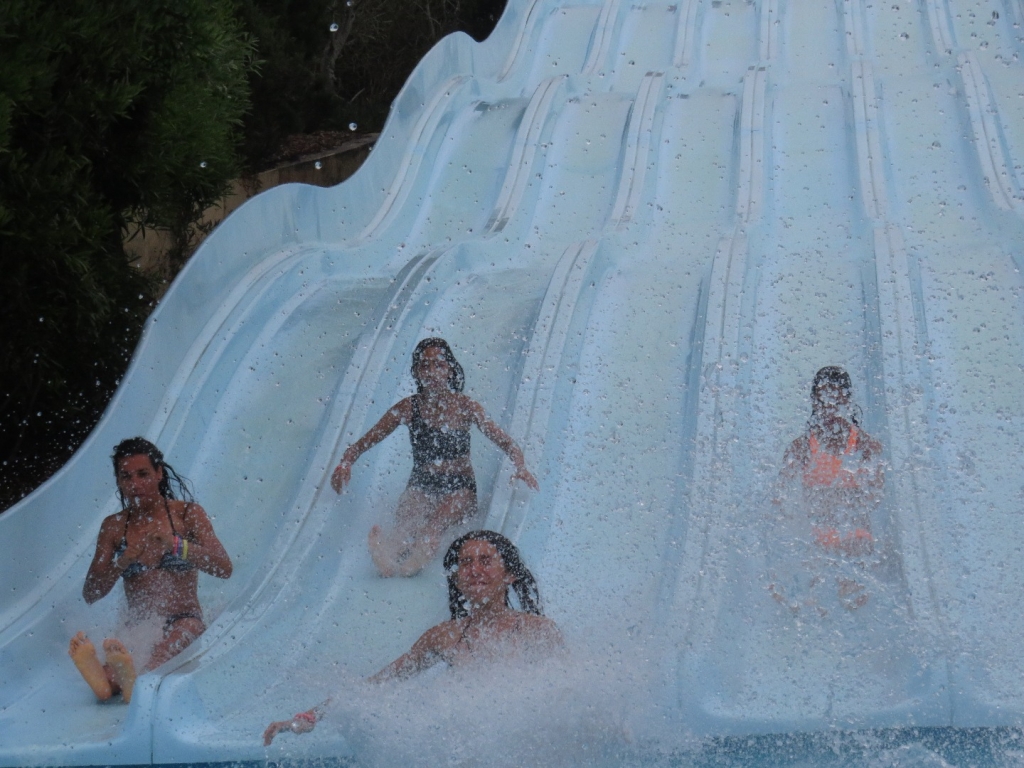 Village Camps International Summer Camp Santa Cruz, Portugal 2025-07-25 https://www.villagecamps.com/journals_admin/images/2081-7230-IMG_5537.jpg