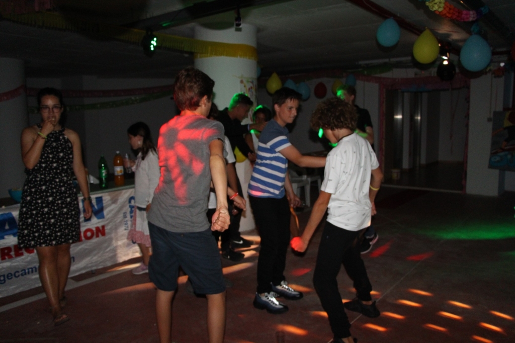 Village Camps International Summer Camp Santa Cruz, Portugal 2025-07-25 https://www.villagecamps.com/journals_admin/images/2085-8228-IMG_9415.jpg