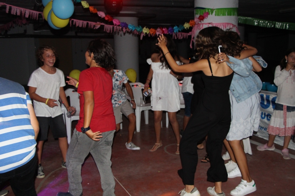 Village Camps International Summer Camp Santa Cruz, Portugal 2025-07-25 https://www.villagecamps.com/journals_admin/images/2085-8274-IMG_9419.jpg