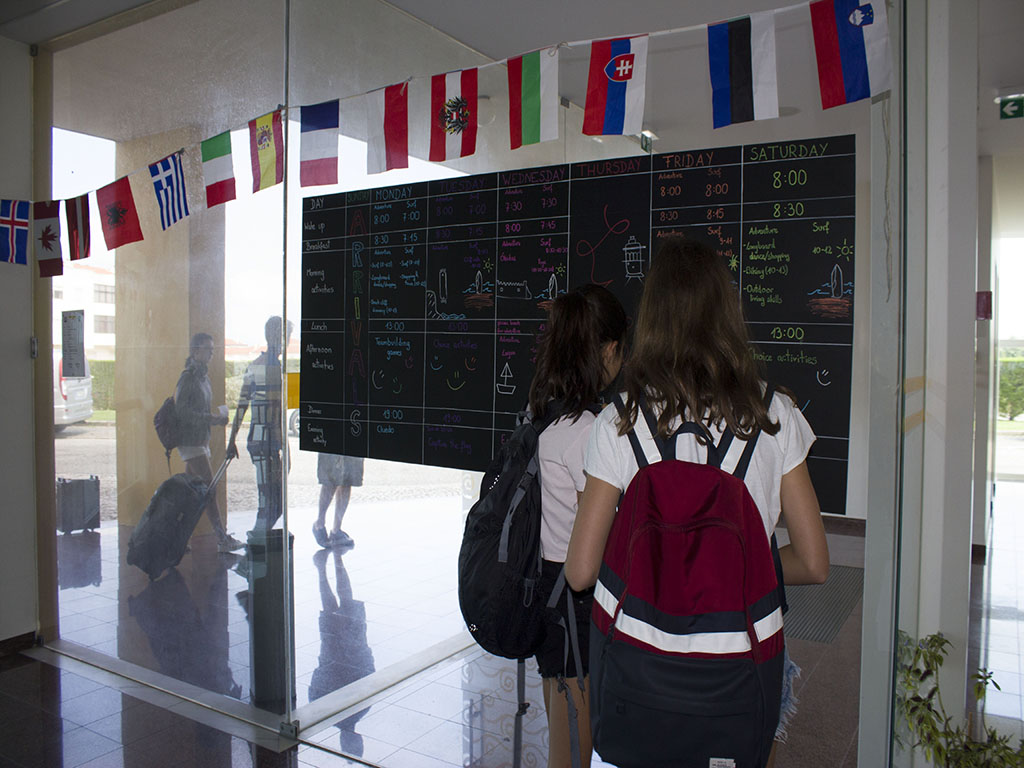 Village Camps International Summer Camp Santa Cruz, Portugal 2025-07-25 https://www.villagecamps.com/journals_admin/images/2182-0098-_MG_3775.jpg