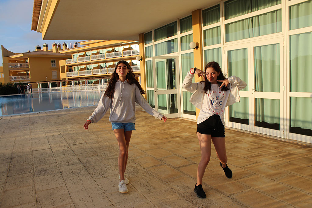 Village Camps International Summer Camp Santa Cruz, Portugal 2025-07-25 https://www.villagecamps.com/journals_admin/images/2185-0244-IMG_4826.jpg