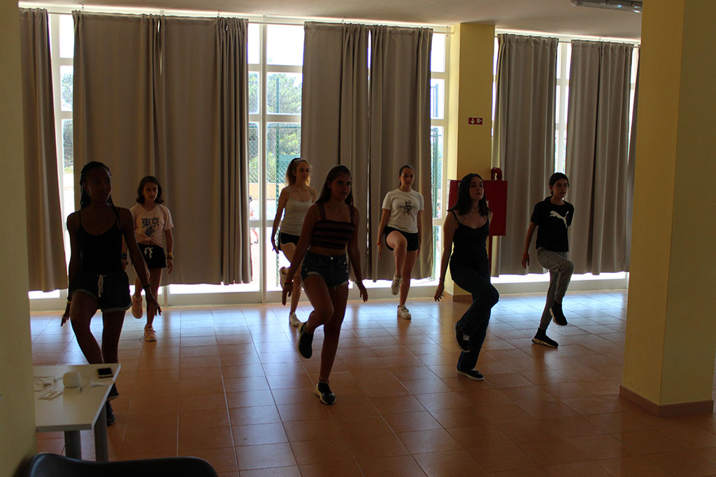 Village Camps International Summer Camp Santa Cruz, Portugal 2025-07-25 https://www.villagecamps.com/journals_admin/images/2188-0997-IMG_6101.jpg