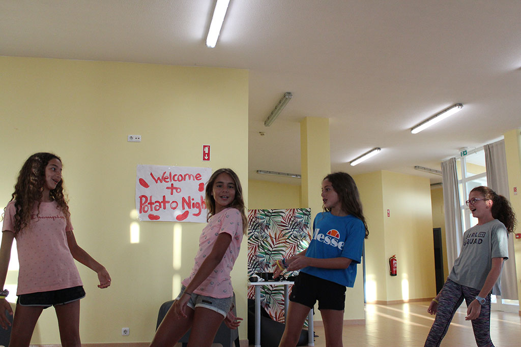 Village Camps International Summer Camp Santa Cruz, Portugal 2025-07-25 https://www.villagecamps.com/journals_admin/images/2188-1002-IMG_6306.jpg