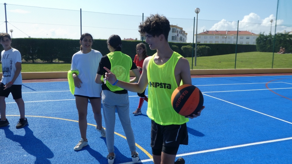 Village Camps International Summer Camp Santa Cruz, Portugal 2025-07-25 https://www.villagecamps.com/journals_admin/images/2189-5606-P1040490.jpg