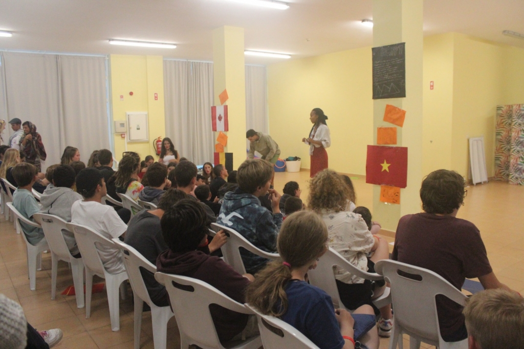 Village Camps International Summer Camp Santa Cruz, Portugal 2025-07-25 https://www.villagecamps.com/journals_admin/images/2260-0972-IMG_1953.jpg