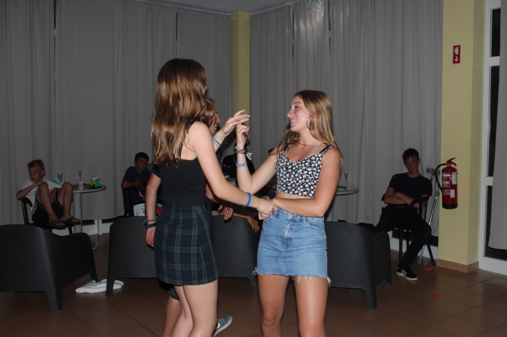 Village Camps International Summer Camp Santa Cruz, Portugal 2025-07-25 https://www.villagecamps.com/journals_admin/images/2264-9308-IMG_3110.jpg