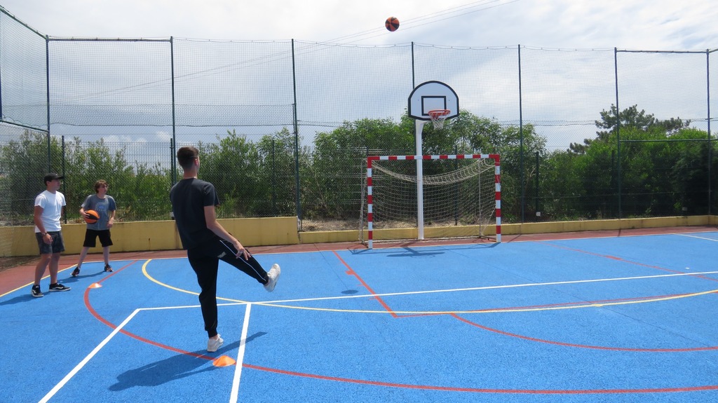 Village Camps International Summer Camp Santa Cruz, Portugal 2025-07-25 https://www.villagecamps.com/journals_admin/images/2362-7646-IMG_7213.jpg