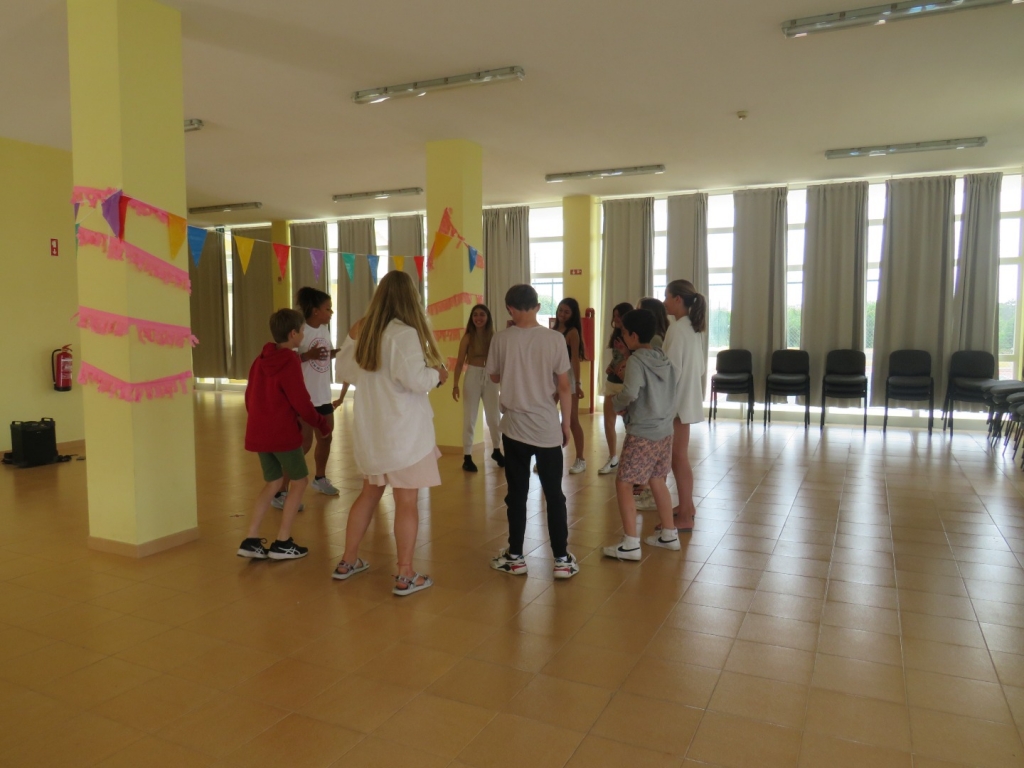 Village Camps International Summer Camp Santa Cruz, Portugal 2025-07-25 https://www.villagecamps.com/journals_admin/images/2367-1131-IMG_8131.jpg