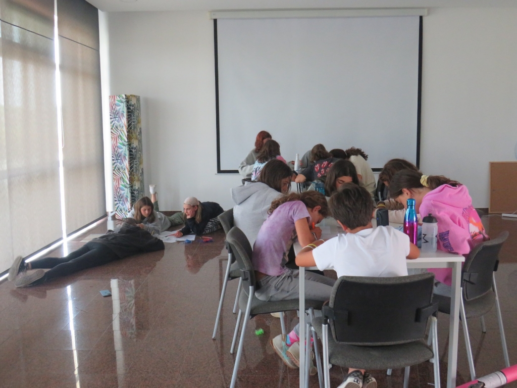 Village Camps International Summer Camp Santa Cruz, Portugal 2025-07-25 https://www.villagecamps.com/journals_admin/images/2367-1142-IMG_8149.jpg