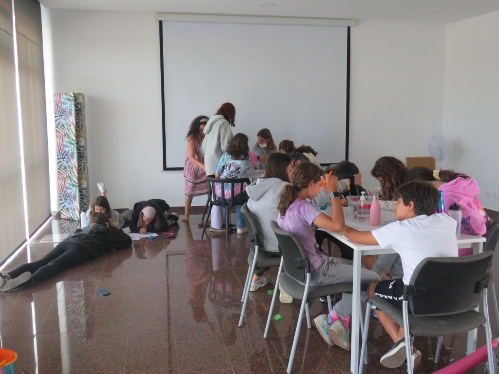 Village Camps International Summer Camp Santa Cruz, Portugal 2025-07-25 https://www.villagecamps.com/journals_admin/images/2367-1145-IMG_8148.jpg