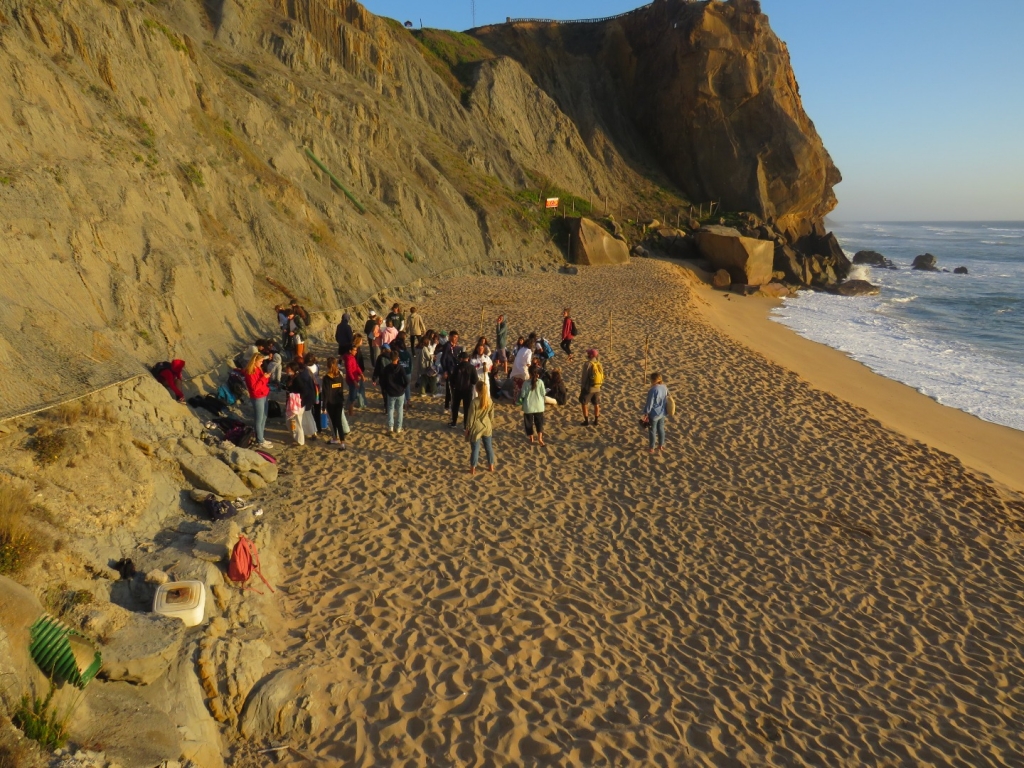 Village Camps International Summer Camp Santa Cruz, Portugal 2025-07-25 https://www.villagecamps.com/journals_admin/images/2369-6342-IMG_8602.jpg