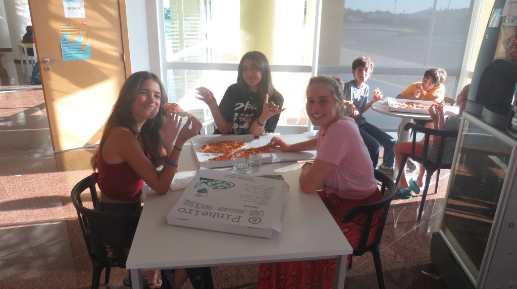 Village Camps International Summer Camp Santa Cruz, Portugal 2025-07-25 https://www.villagecamps.com/journals_admin/images/2372-3991-IMG_9123.jpg
