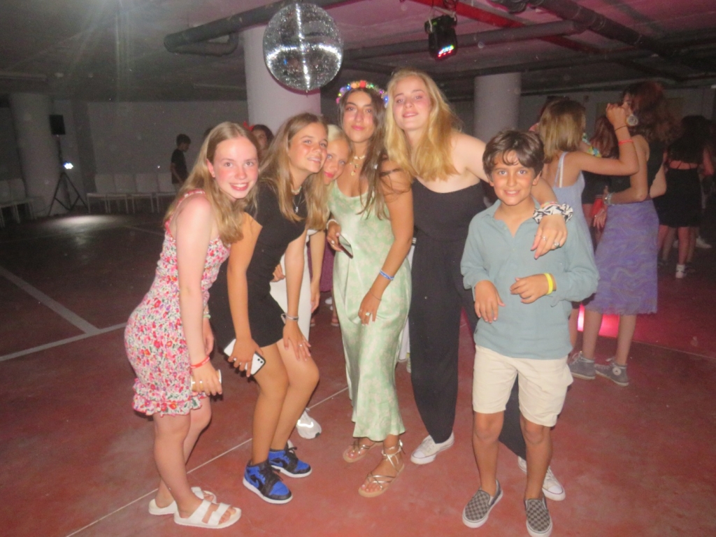 Village Camps International Summer Camp Santa Cruz, Portugal 2025-07-25 https://www.villagecamps.com/journals_admin/images/2372-3992-IMG_9130.jpg