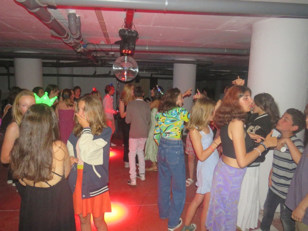 Village Camps International Summer Camp Santa Cruz, Portugal 2025-07-25 https://www.villagecamps.com/journals_admin/images/2372-4010-IMG_9156.jpg