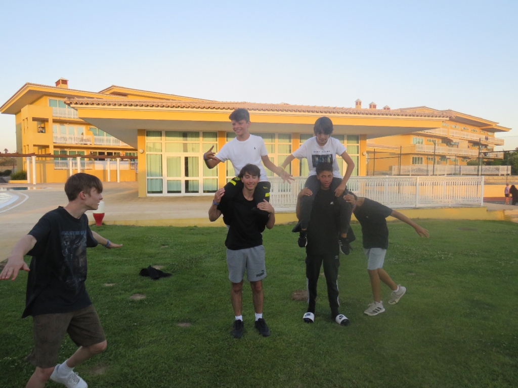 Village Camps International Summer Camp Santa Cruz, Portugal 2025-07-25 https://www.villagecamps.com/journals_admin/images/2463-3753-IMG_2580.jpg