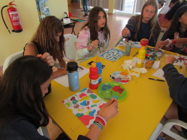 Village Camps International Summer Camp Santa Cruz, Portugal 2025-07-25 https://www.villagecamps.com/journals_admin/images/2510-4506-IMG_3849.jpg