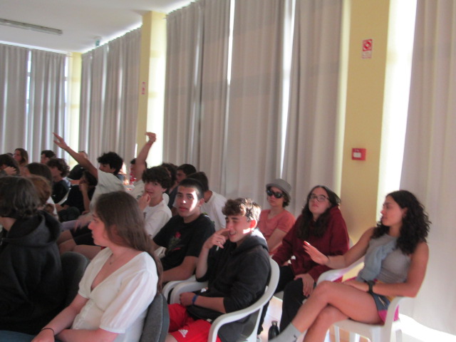 Village Camps International Summer Camp Santa Cruz, Portugal 2025-07-25 https://www.villagecamps.com/journals_admin/images/2527-5082-IMG_4496.jpg