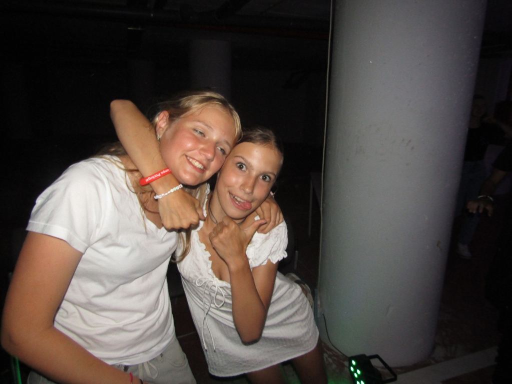Village Camps International Summer Camp Santa Cruz, Portugal 2025-07-25 https://www.villagecamps.com/journals_admin/images/2531-3728-IMG_0882.jpg